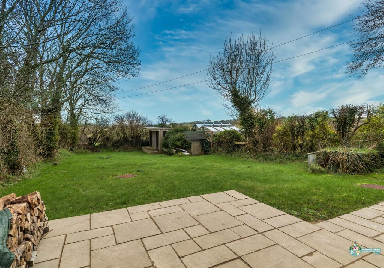 Lambston Cottage - A Pembrokeshire Home Away From Home Pelcomb エクステリア 写真